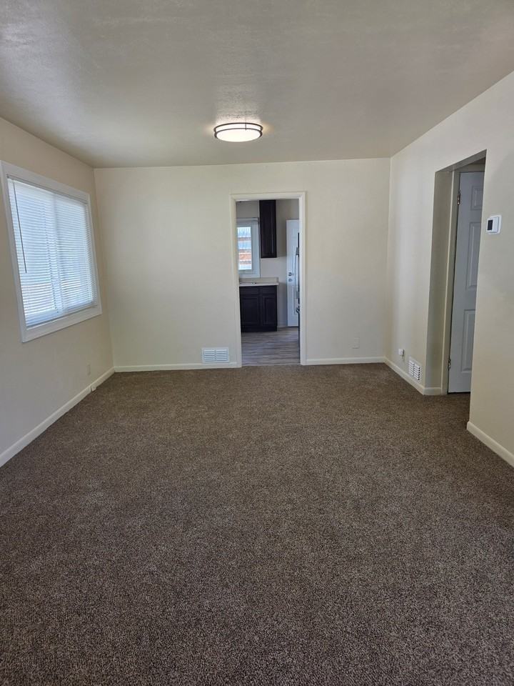 238 Terry Ave - Photo 2 of 19