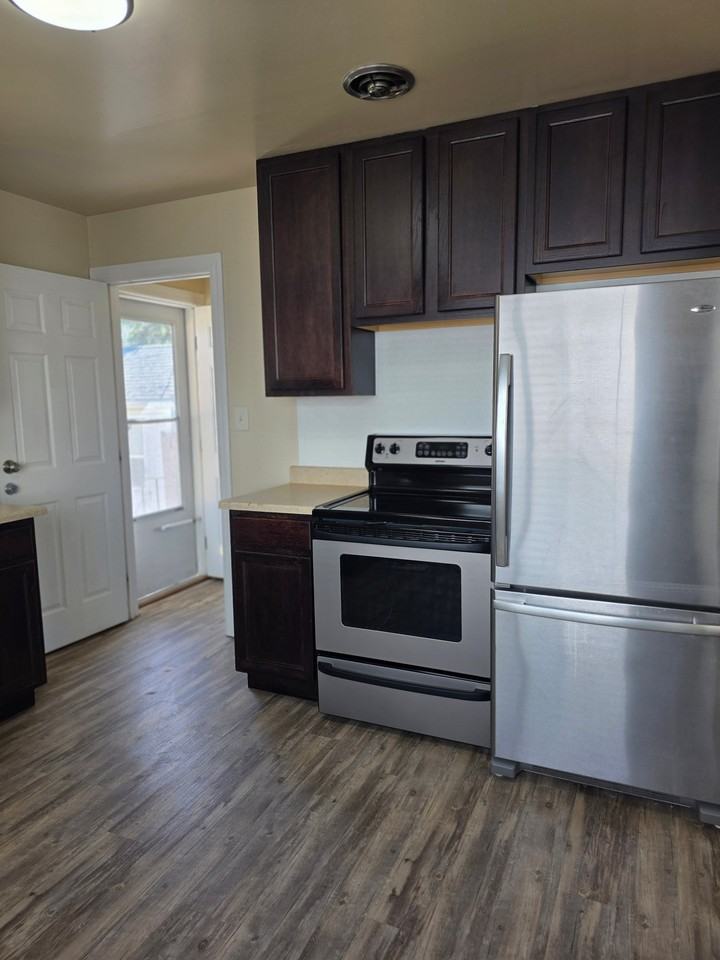 238 Terry Ave - Photo 5 of 19