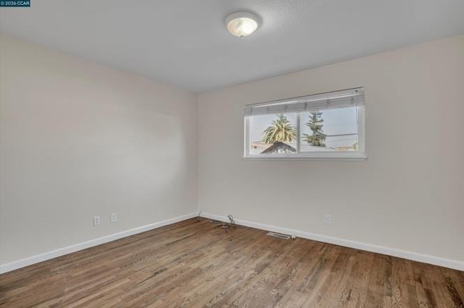 753 Castle Ct - Photo 5 of 18