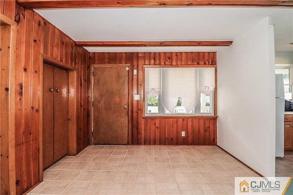 66 Chestnut St - Photo 6 of 20