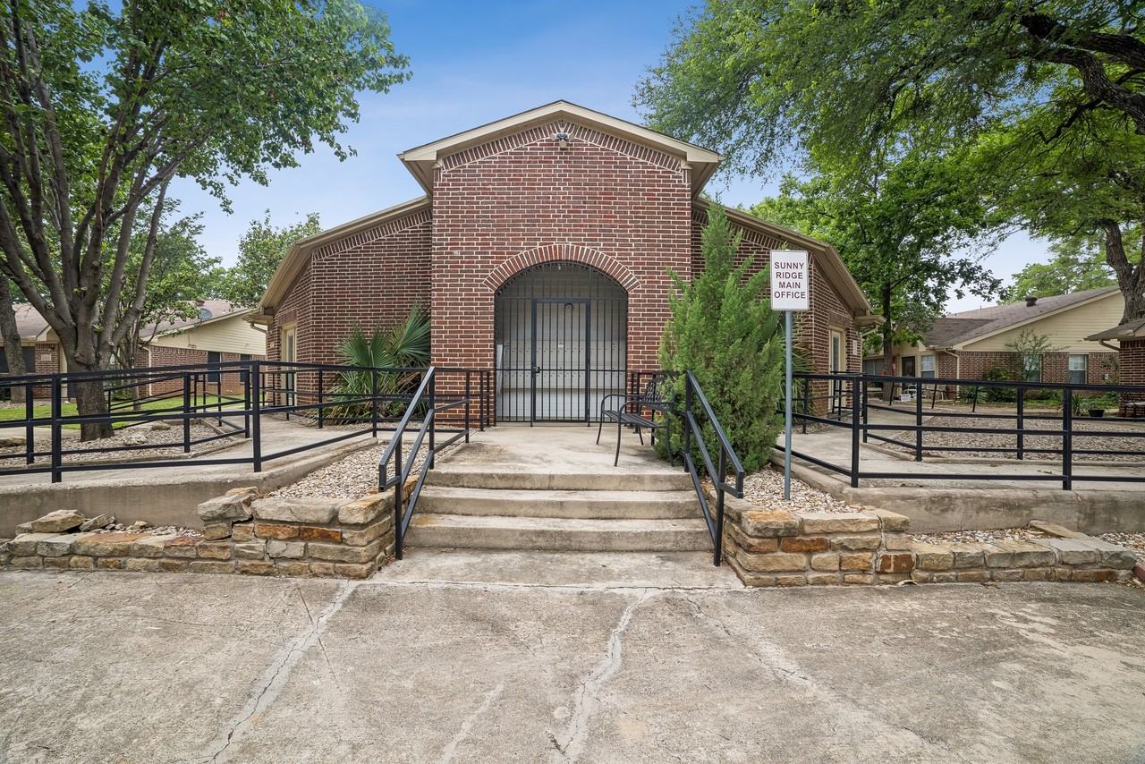 1604 N Hills Blvd #4804 - Photo 5 of 15