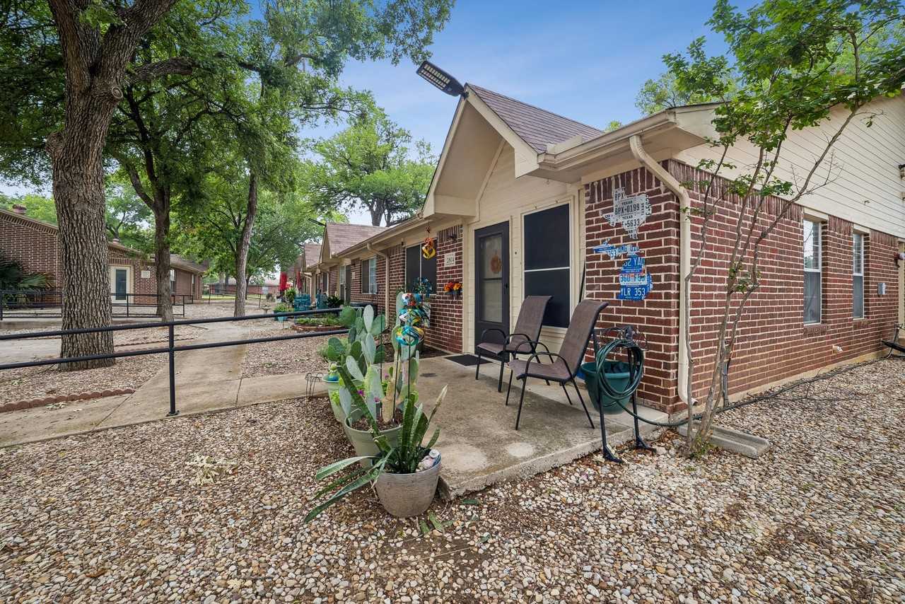 1604 N Hills Blvd #4804 - Photo 7 of 15