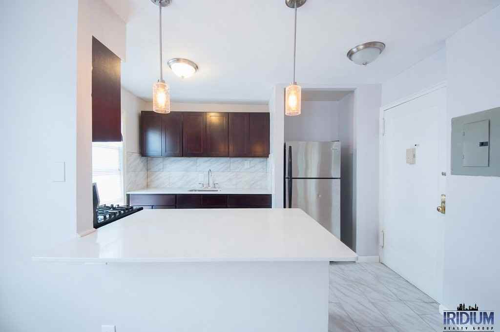 222 Roseville Ave #B1 - Photo 3 of 8
