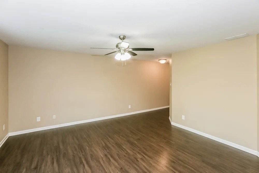 612 N Mulberry St - Photo 6 of 10