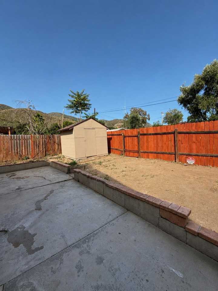 33081 Esther St #B - Photo 3 of 13