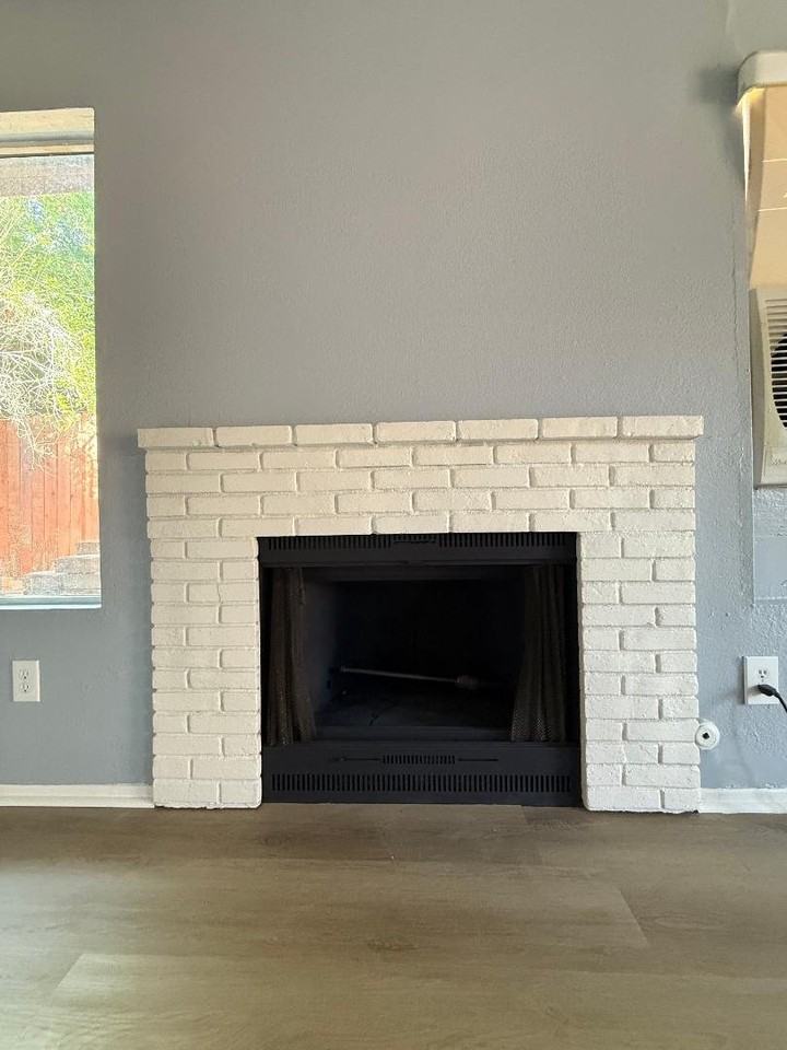 33081 Esther St #B - Photo 4 of 13