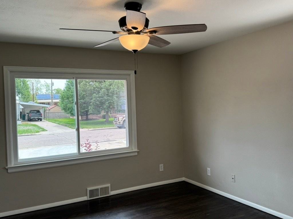 2025 Wyoming Ave - Photo 6 of 20