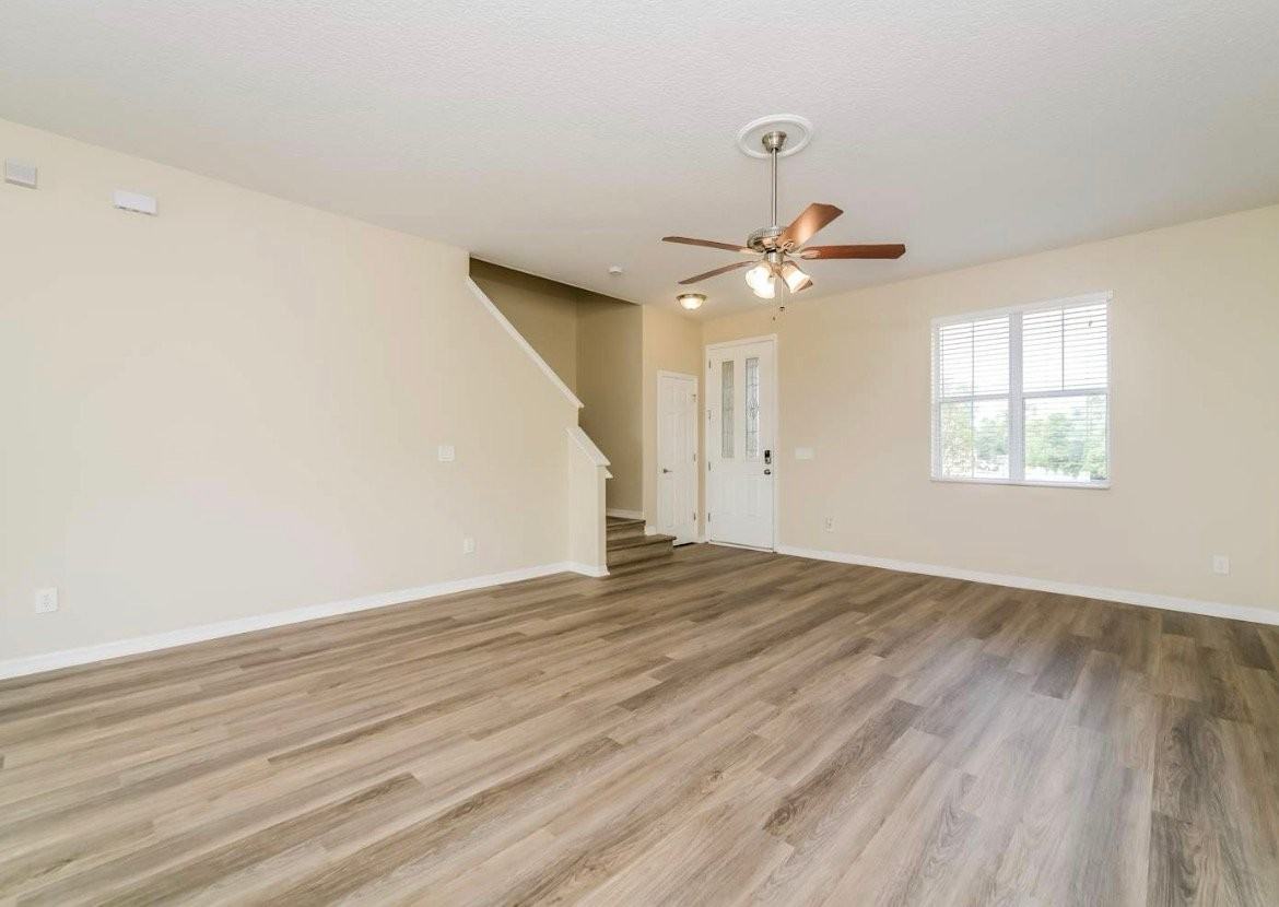 4627 Bay Laurel Ct - Photo 3 of 10