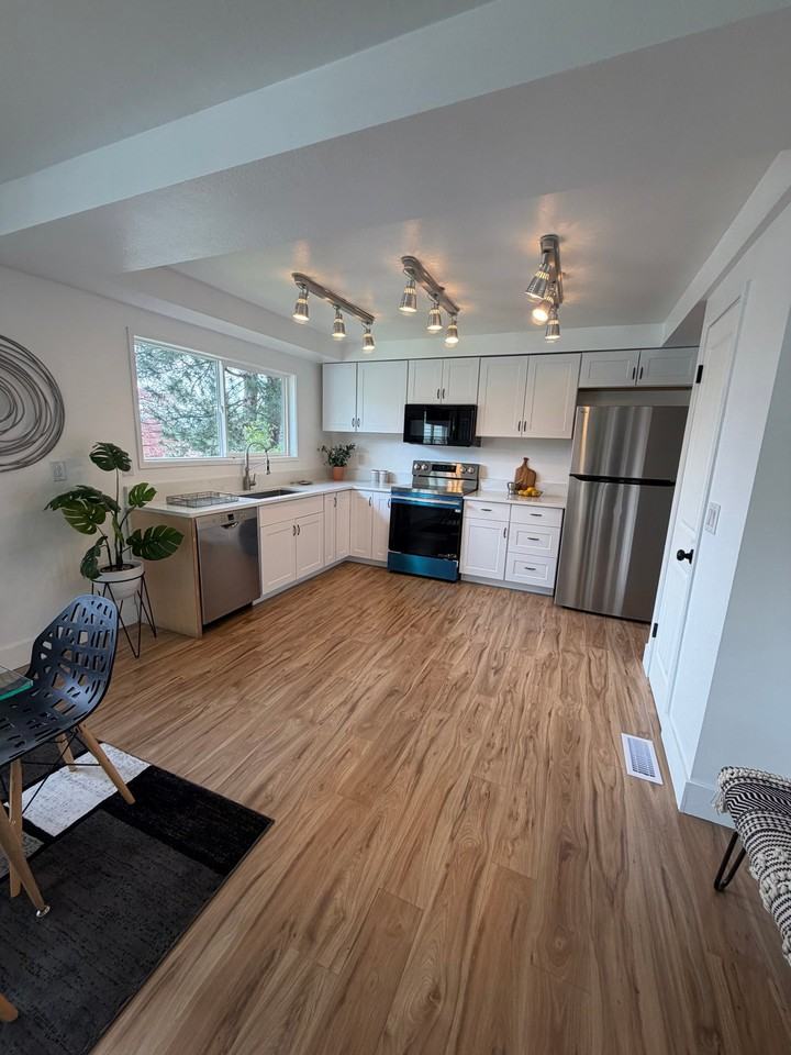 11835 Se Valley View Ter - Photo 4 of 20