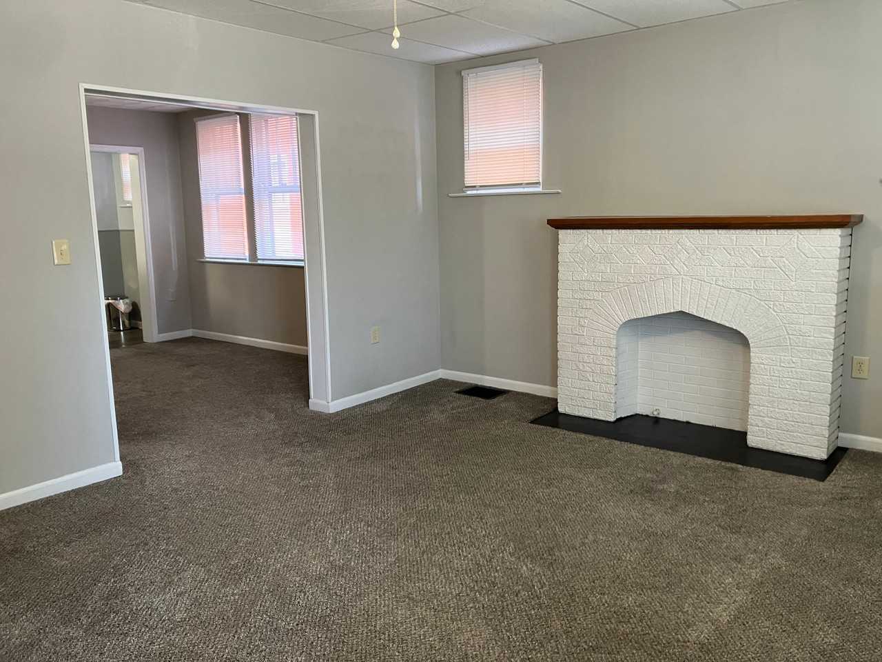 119 W 33rd St #1 - Photo 3 of 18