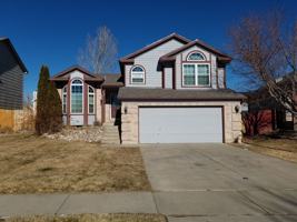 featured image of 1376 Coolcrest Dr