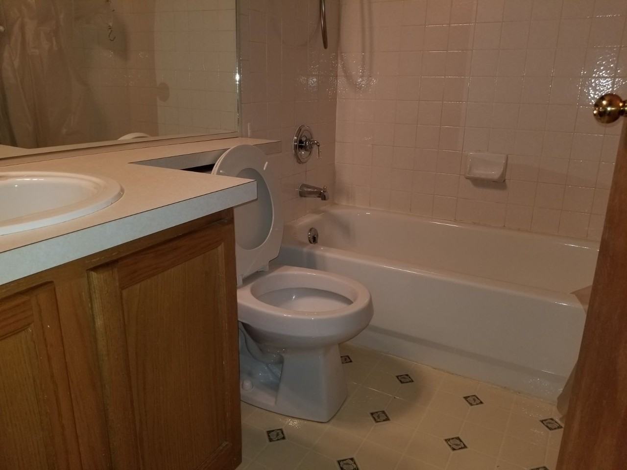 1376 Coolcrest Dr - Photo 6 of 20