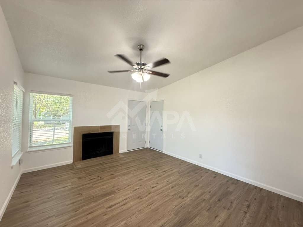 4002 Fire Sun - Photo 4 of 16