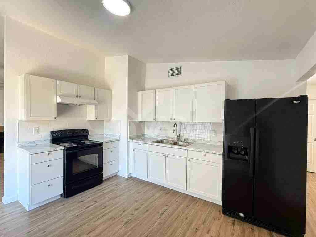 4002 Fire Sun - Photo 6 of 16