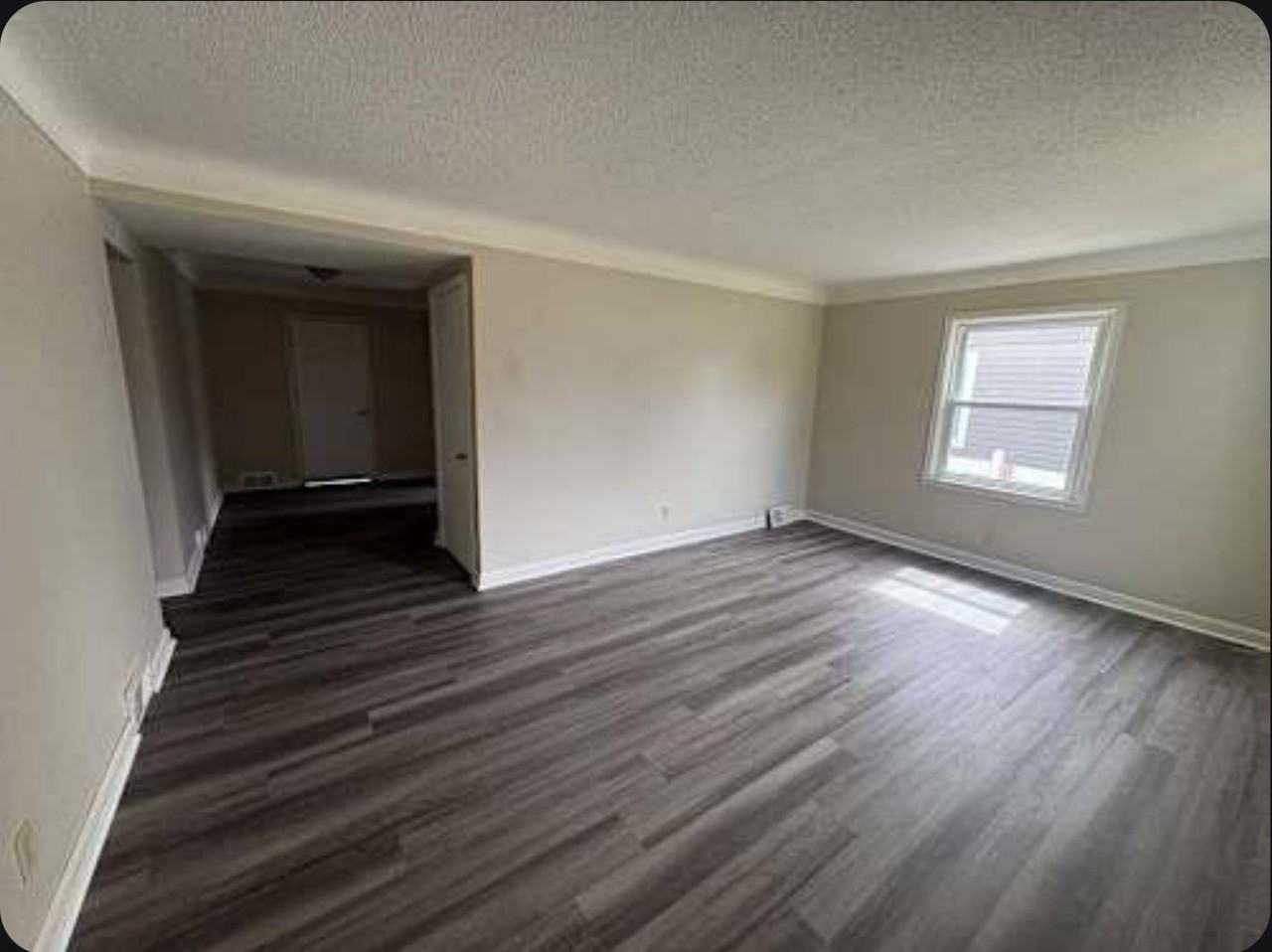 12904 Garfield Ln - Photo 3 of 6
