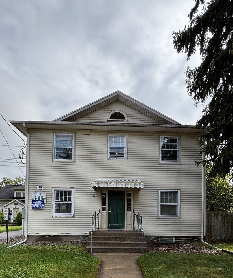 142 N Riverview Dr #1