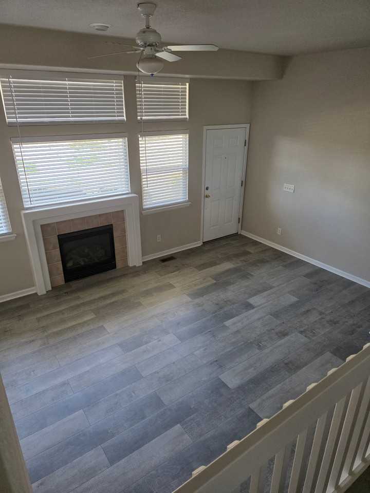 12019 Monaco St - Photo 6 of 24