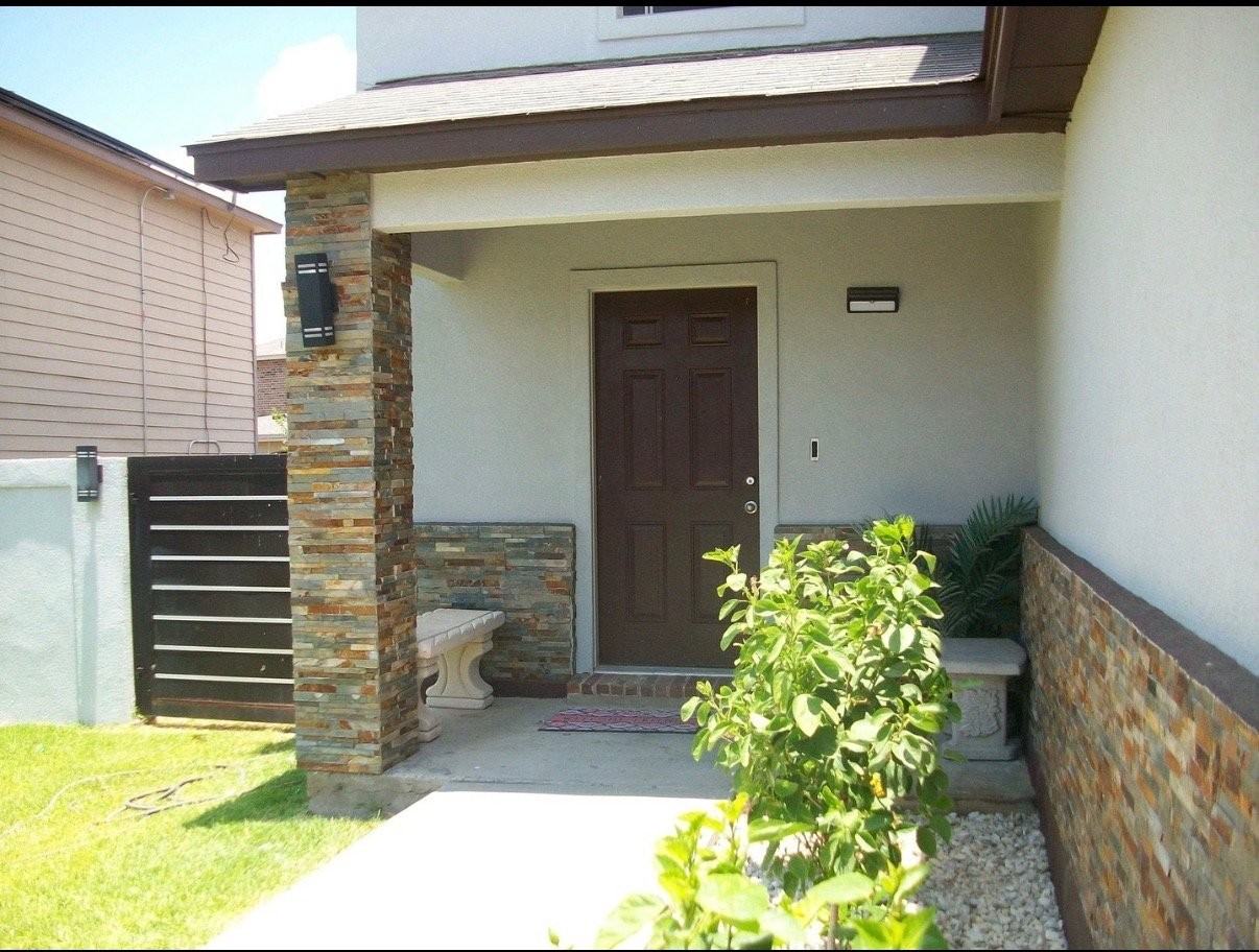 409 Pargo Dr - Photo 2 of 14