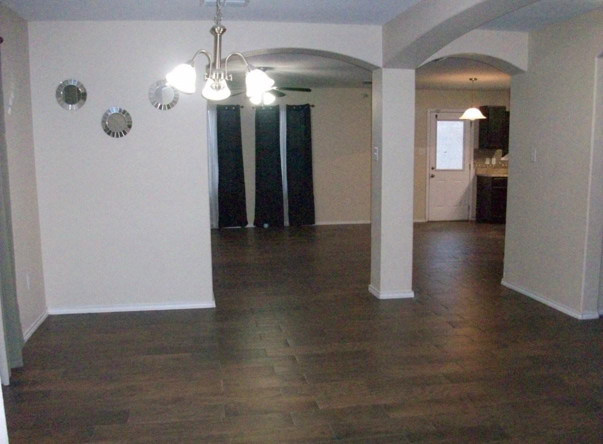 409 Pargo Dr - Photo 3 of 14