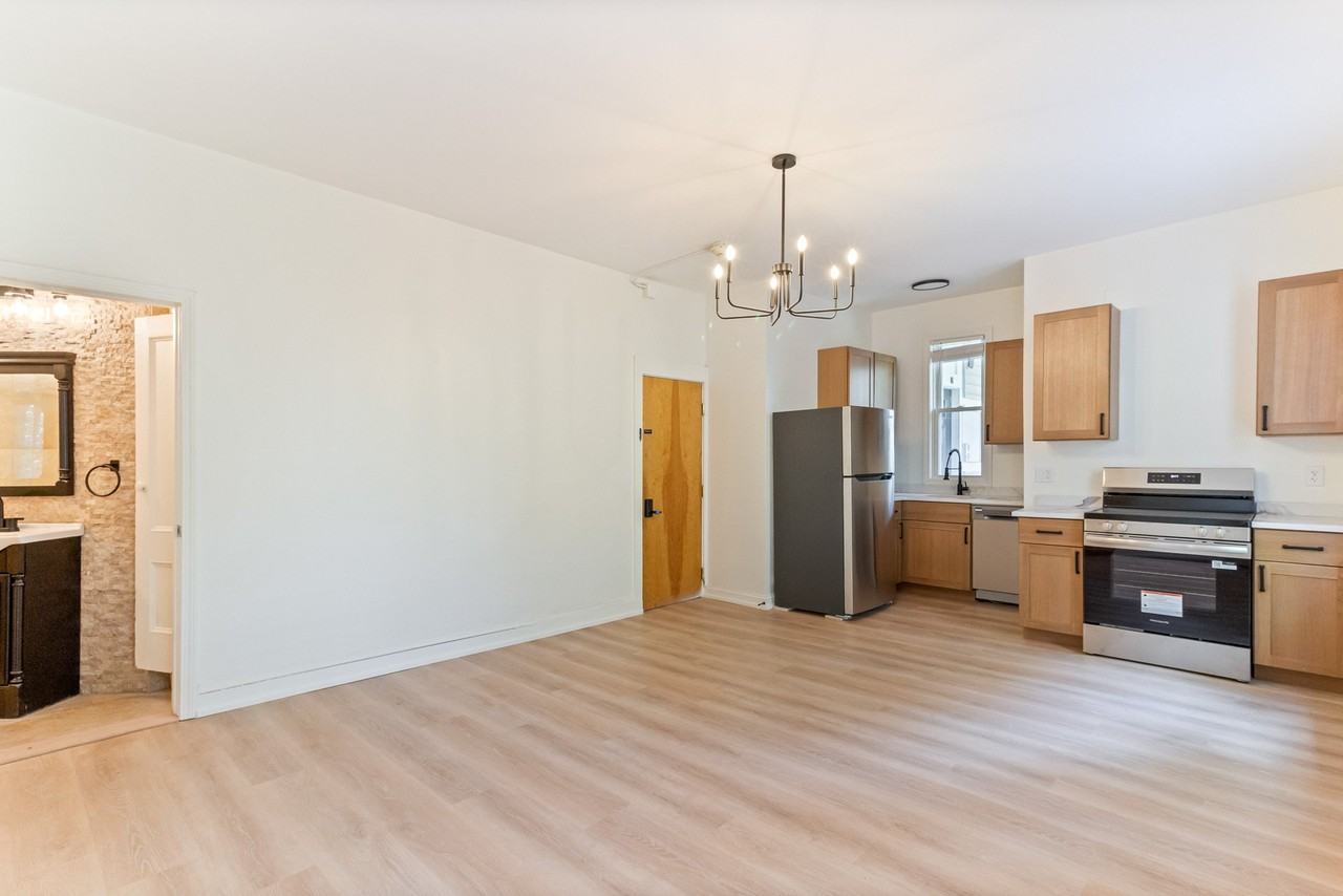 169 Waterman St #1 - Photo 2 of 11