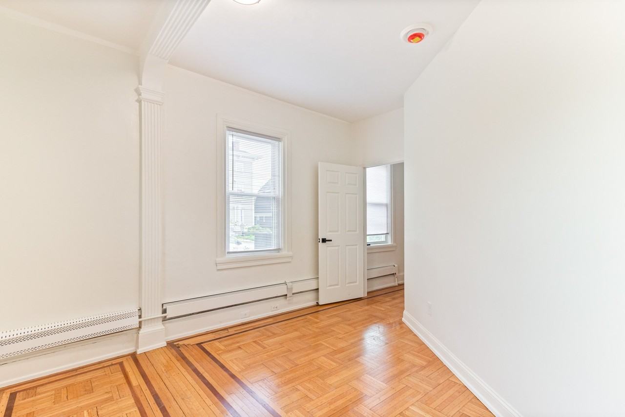 169 Waterman St #1 - Photo 4 of 11