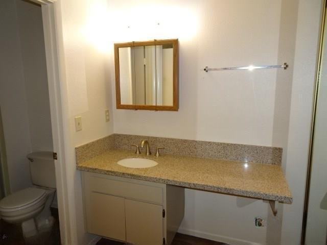 4232 Larkwood Ave - Photo 6 of 8
