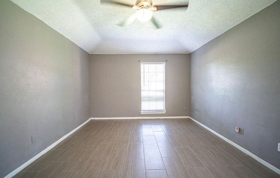 6606 Felgate Creek Ct - Photo 4 of 10