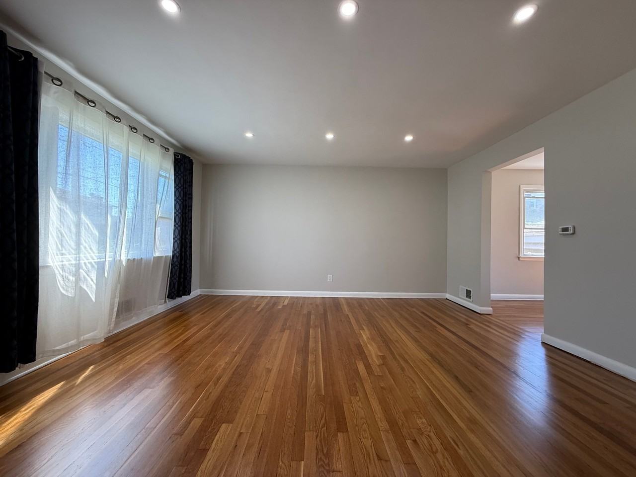 2510 Crane Pl - Photo 4 of 12