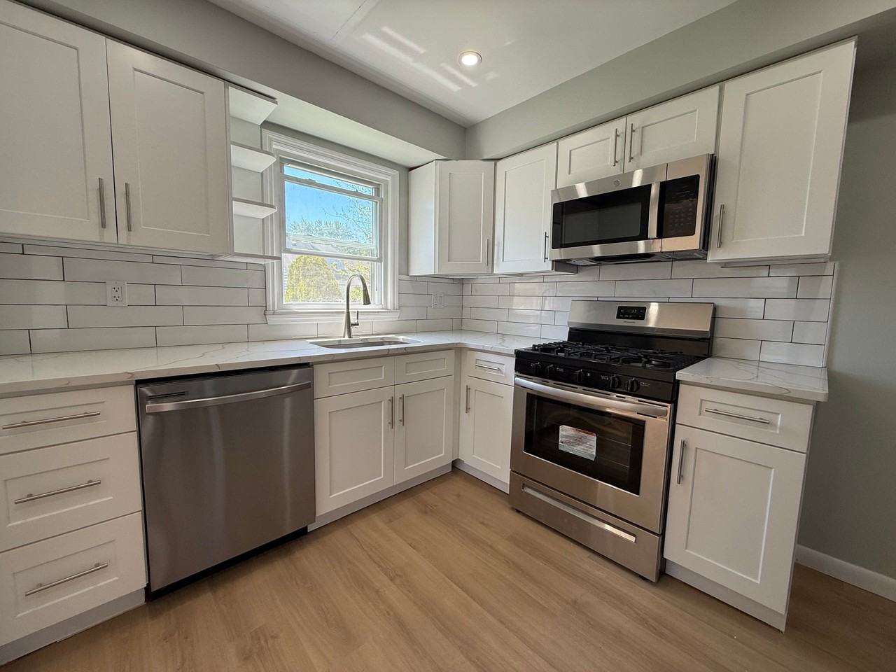 2510 Crane Pl - Photo 6 of 12