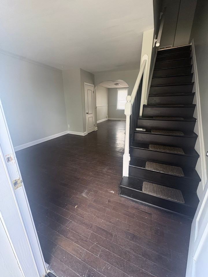 1910 Harman Ave - Photo 2 of 18