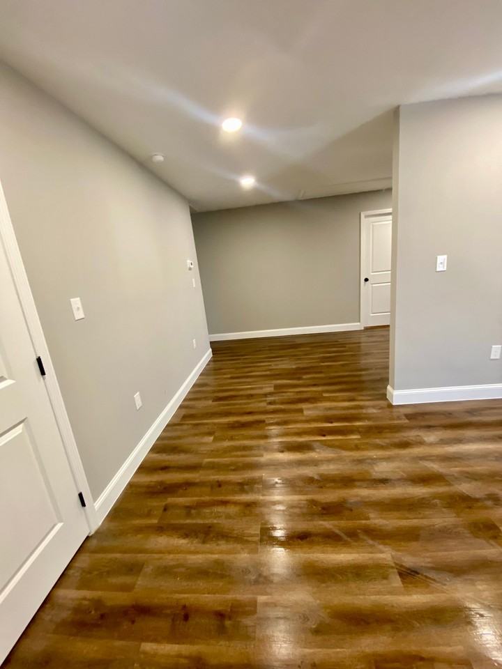 22037 Spidel Way - Photo 4 of 18