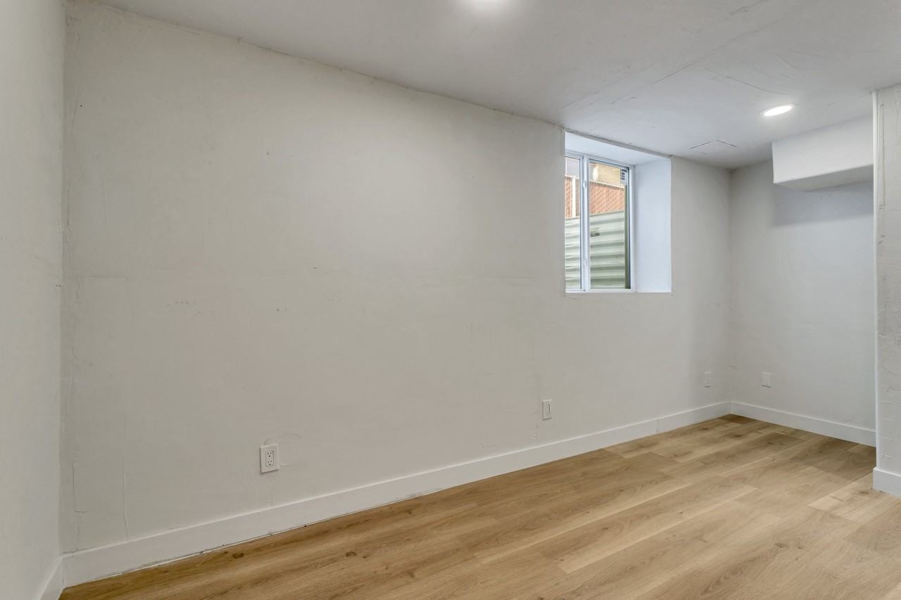 856 N 100 E - Photo 5 of 8