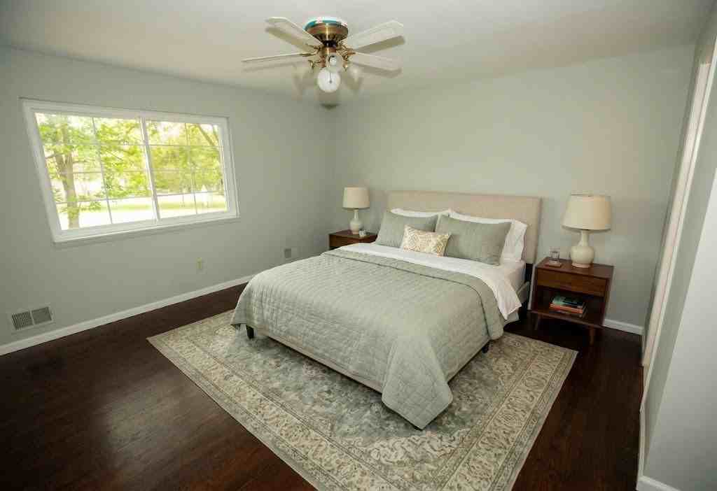 42522 Woodward Ave - Photo 2 of 10