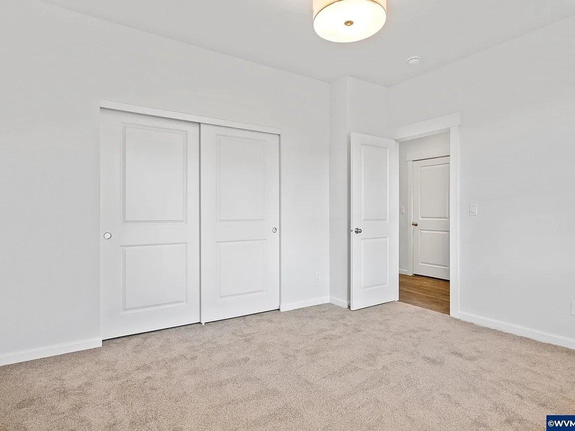 9288 Hope Ave Ne - Photo 4 of 15
