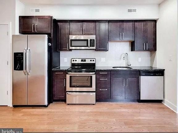 328 N 40th St #2 - Photo 3 of 12