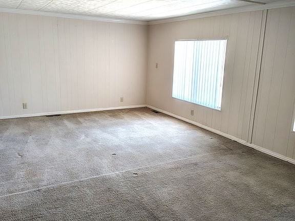 148 N Palomar Ave - Photo 4 of 12
