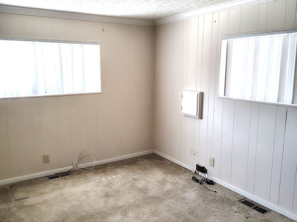 148 N Palomar Ave - Photo 6 of 12