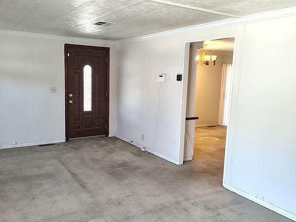 148 N Palomar Ave - Photo 7 of 12