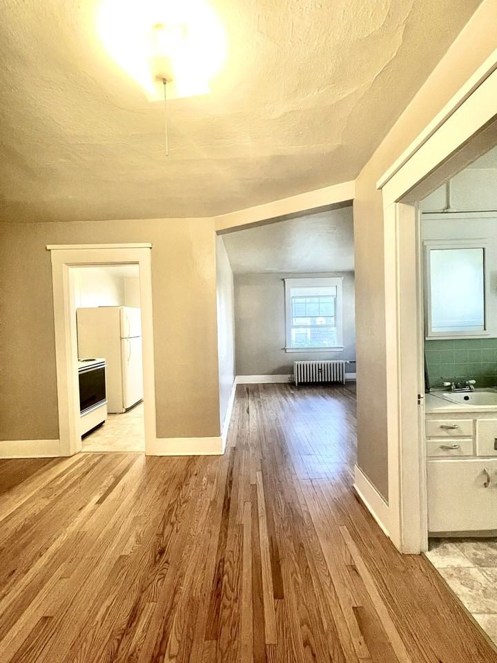 901 N M St #8 - Photo 3 of 17