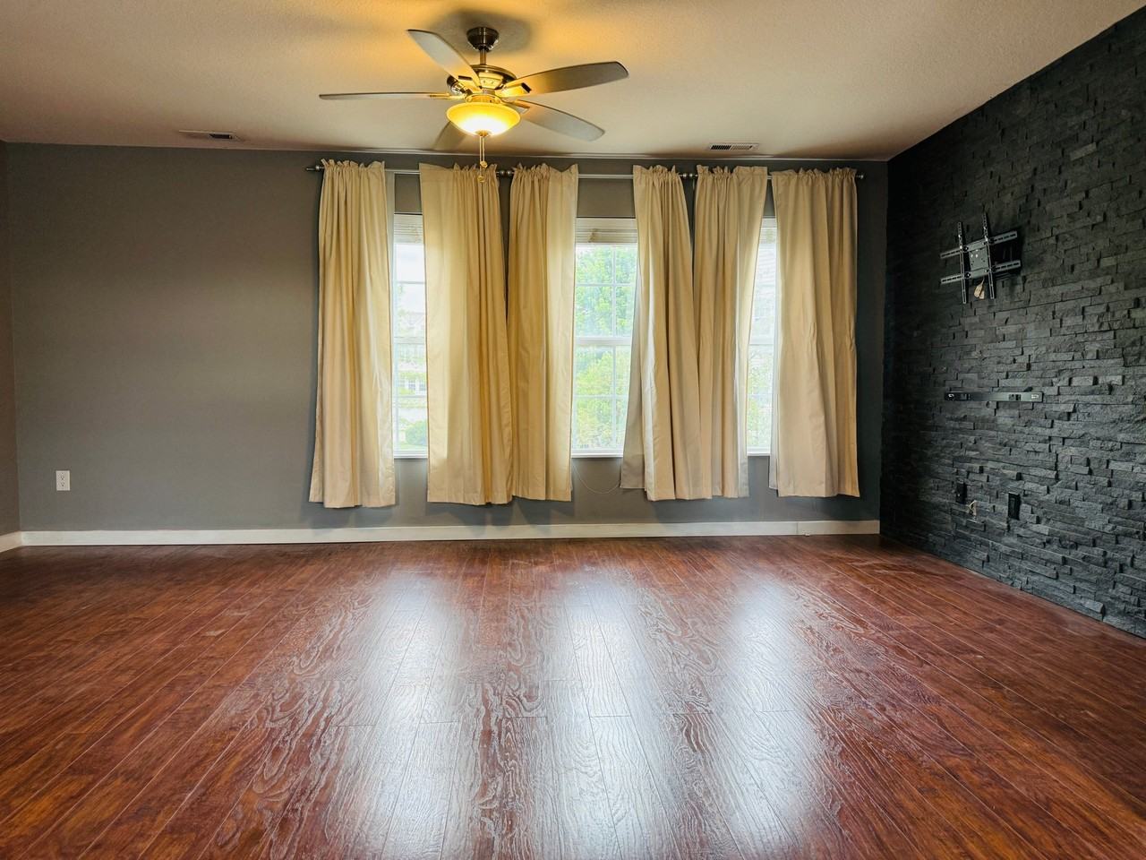 1733 Sw 32nd Ln - Photo 6 of 14