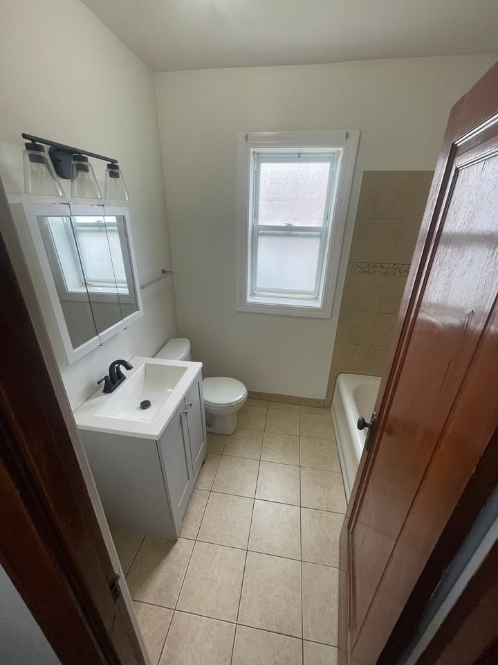 4958 W Crystal St #1 - Photo 3 of 12