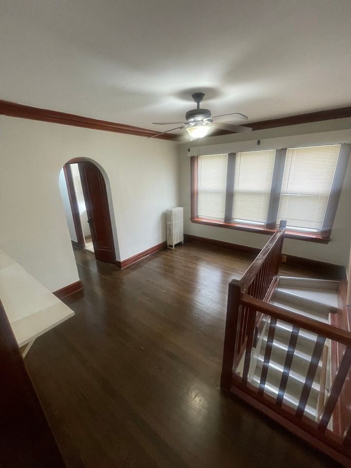 4958 W Crystal St #1 - Photo 5 of 12