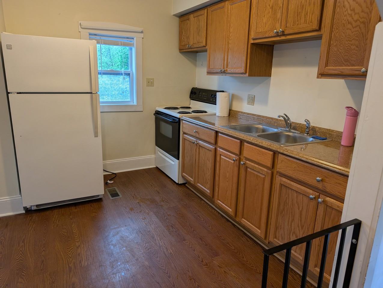 166 Wengler Ave - Photo 2 of 5