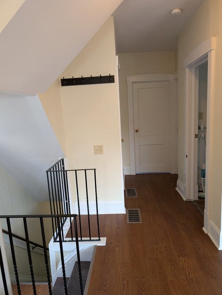 166 Wengler Ave - Photo 3 of 5