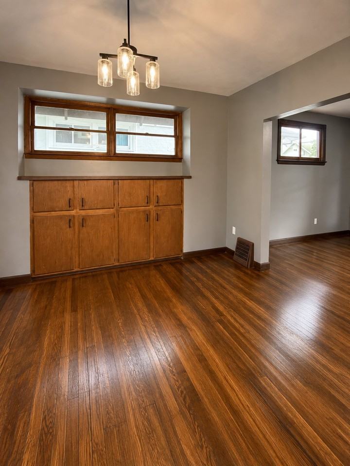 142 Western Ave - Photo 6 of 9