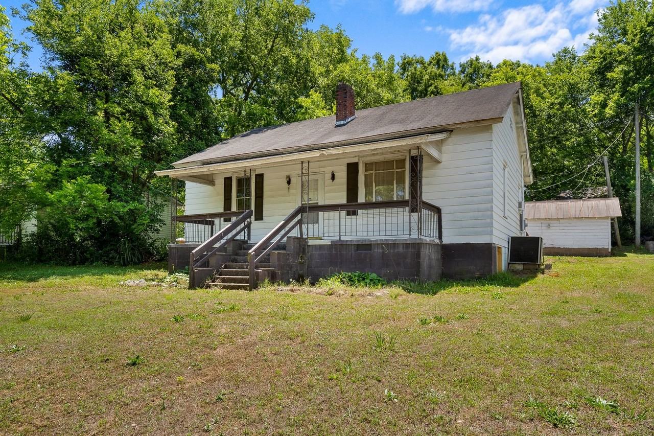 902 Pickens St - Photo 2 of 20