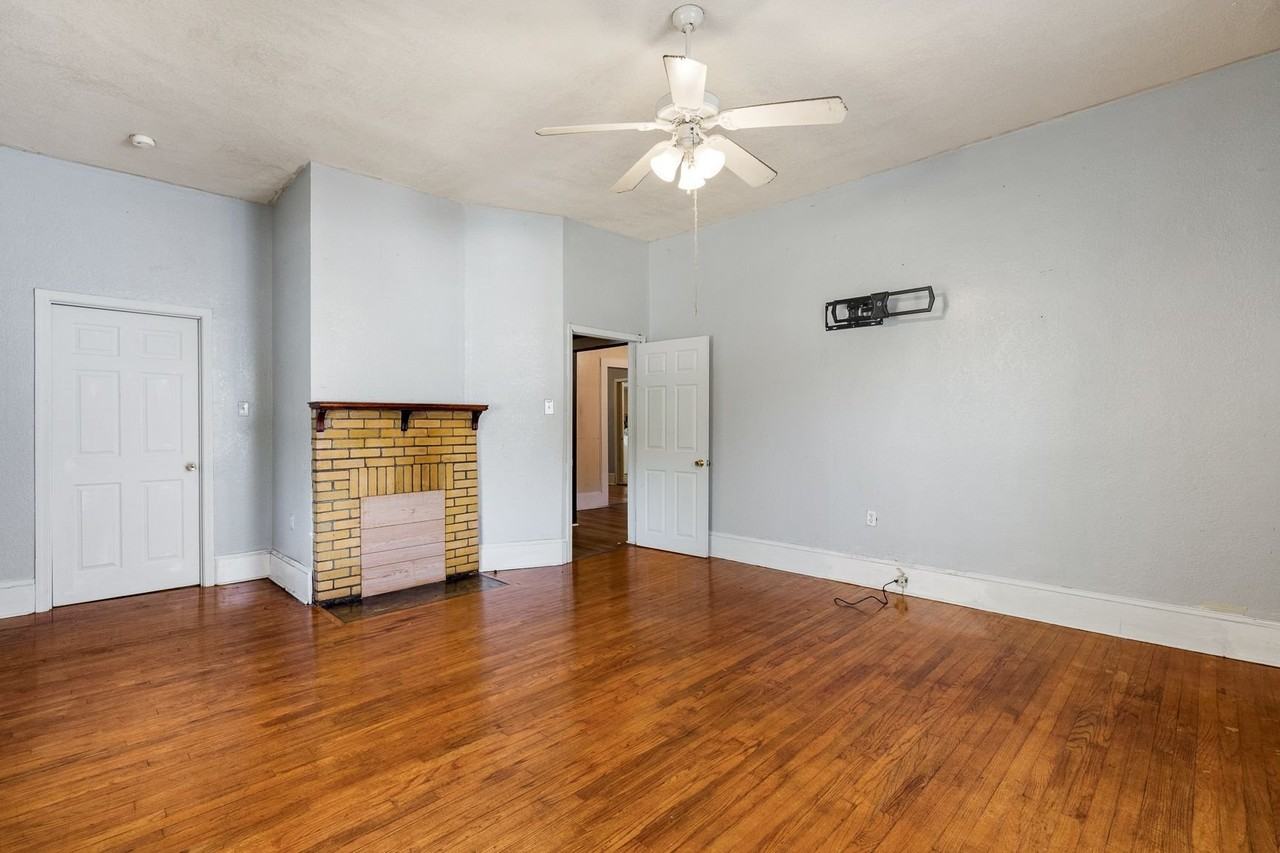 902 Pickens St - Photo 4 of 20