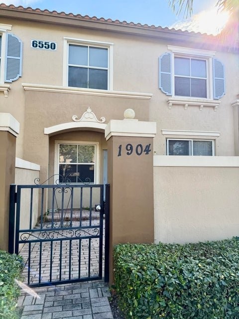 6550 Morgan Hill Trl - Photo 2 of 11
