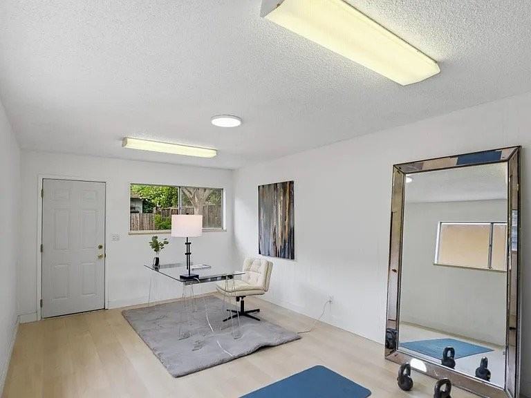 1985 Minna Way - Photo 6 of 18