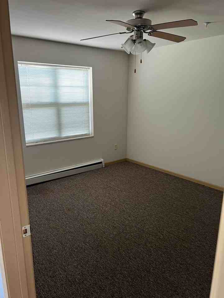 1740 W Pierce St - Photo 5 of 9